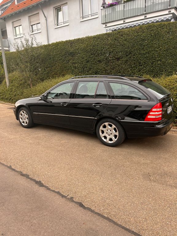 Bild des Angebotes Mercedes-Benz 200