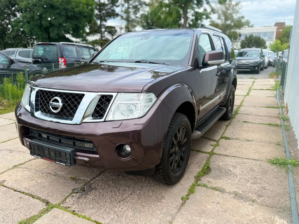 Nissan Pathfinder 3.0 dCi LE.SHZ.AHK.7 Sitzer