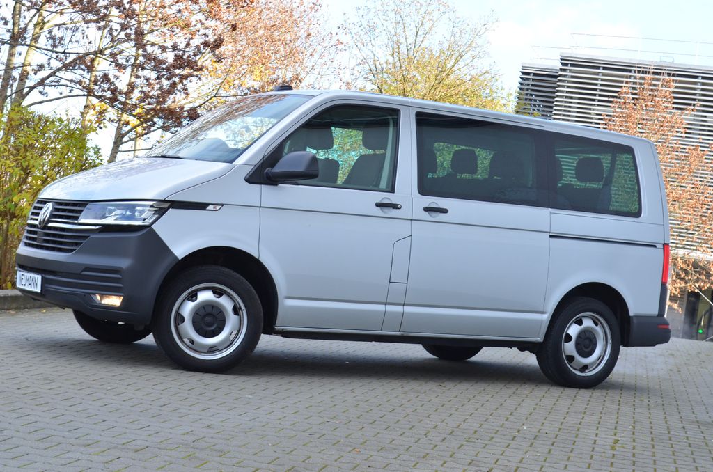 Bild des Angebotes Volkswagen T6 Kombi Transporter 4MOTION*8-SITZER*KLIMA*PDC