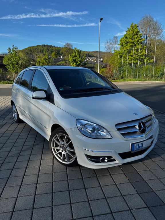 Bild des Angebotes Mercedes-Benz B 180 Autotronic Standard