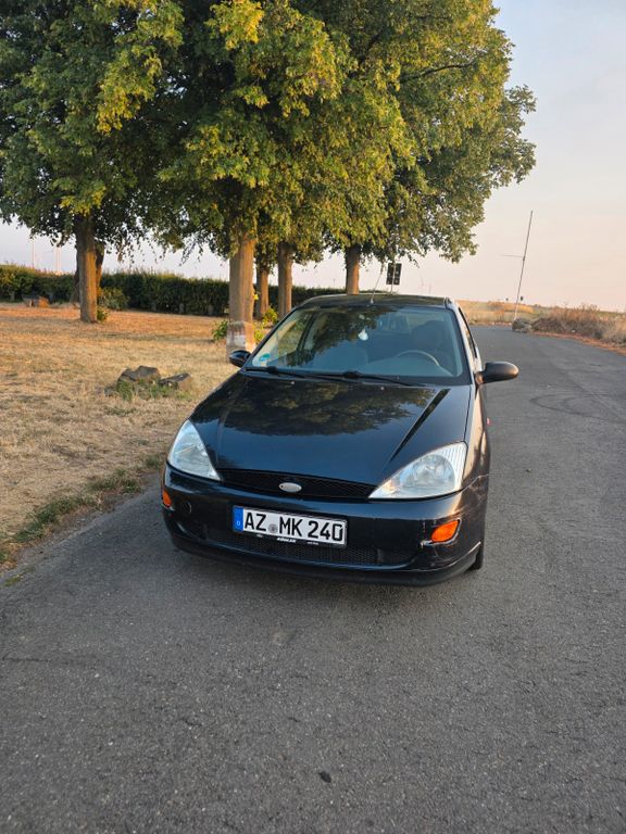 Bild des Angebotes Ford Focus 1.8 Futura² Futura²