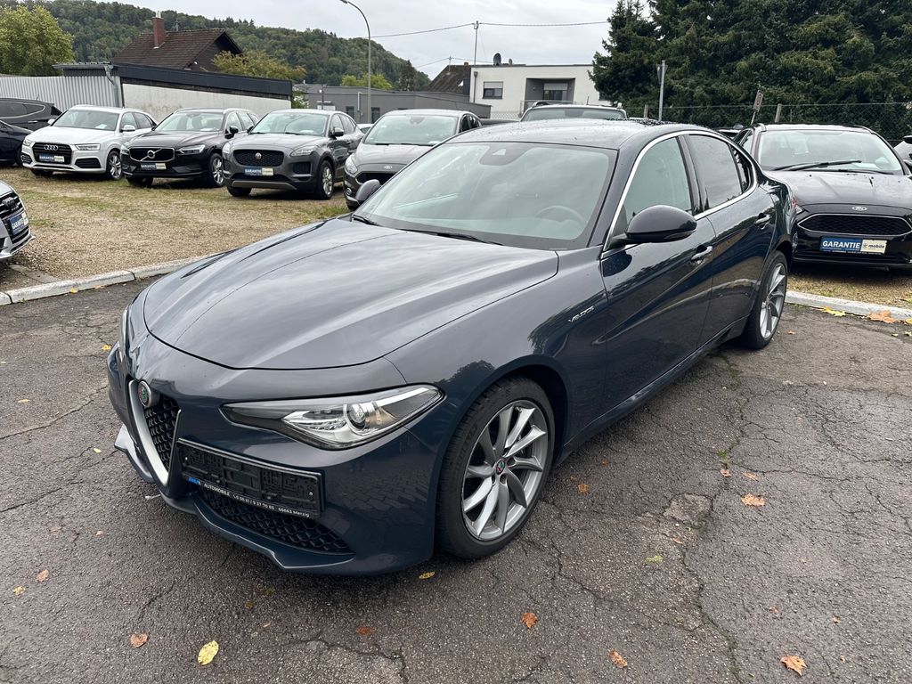 Bild des Angebotes Alfa Romeo Giulia Veloce Q4 *Automatik+Leder+Navi+Tempomat*