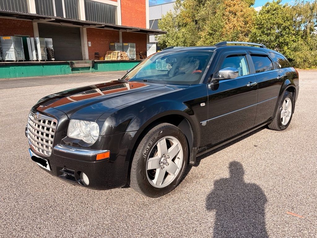 Bild des Angebotes Chrysler 300C 5,7L V8 HEMI AWD Autom.