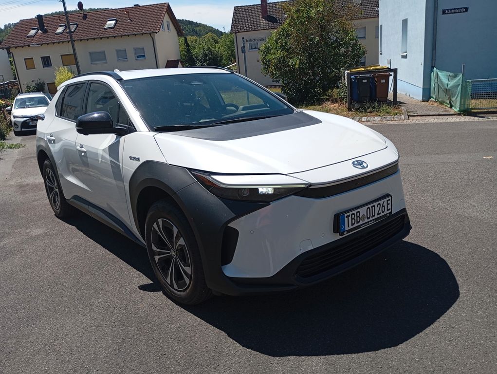 Bild des Angebotes Toyota bZ4X 71,4 kWh 150kW Comfort-Paket Comfort-Paket