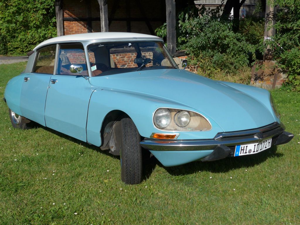 Bild des Angebotes Citroën DS Typ D Special mit "H" Kennz. in bleu Camargue