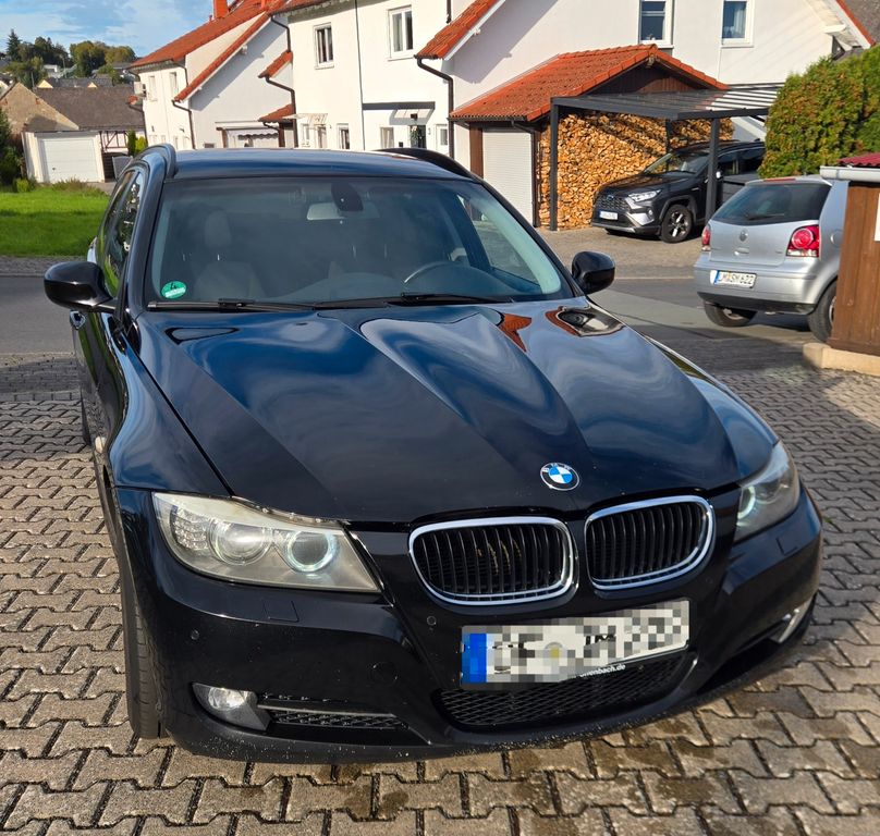 Bild des Angebotes BMW 318D Facelift