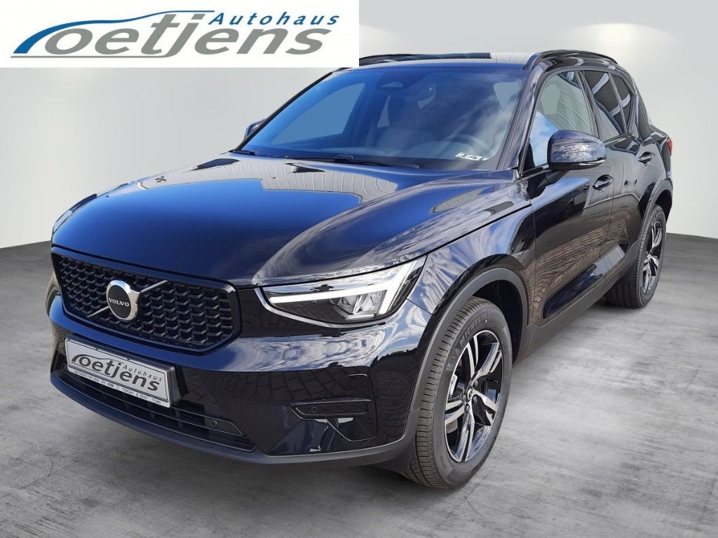 Bild des Angebotes Volvo XC40 B3 Plus Dark FrontShHzg Kamera Winterpaket