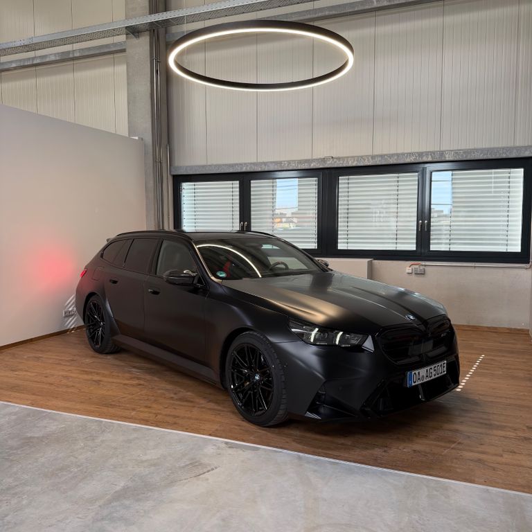 Bild des Angebotes BMW M5 Touring Ultimate / Keramik / Frozen Black