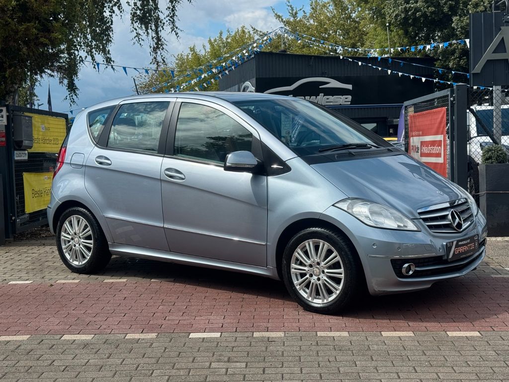 Bild des Angebotes Mercedes-Benz A 200 ELEGANCE*LEDER*PANORAMA*SHZ*VOLL!