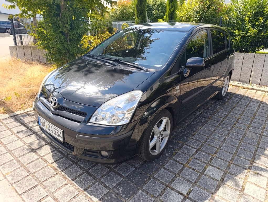 Bild des Angebotes Toyota Corolla Verso 2.2-l-D-CAT Executive Executive