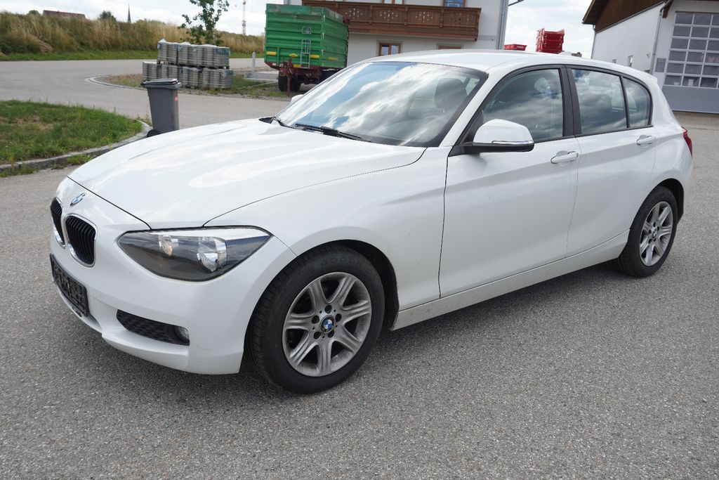 Bild des Angebotes BMW 114i Limousine 5-trg. NAV Sitzhzg. Vanos defekt