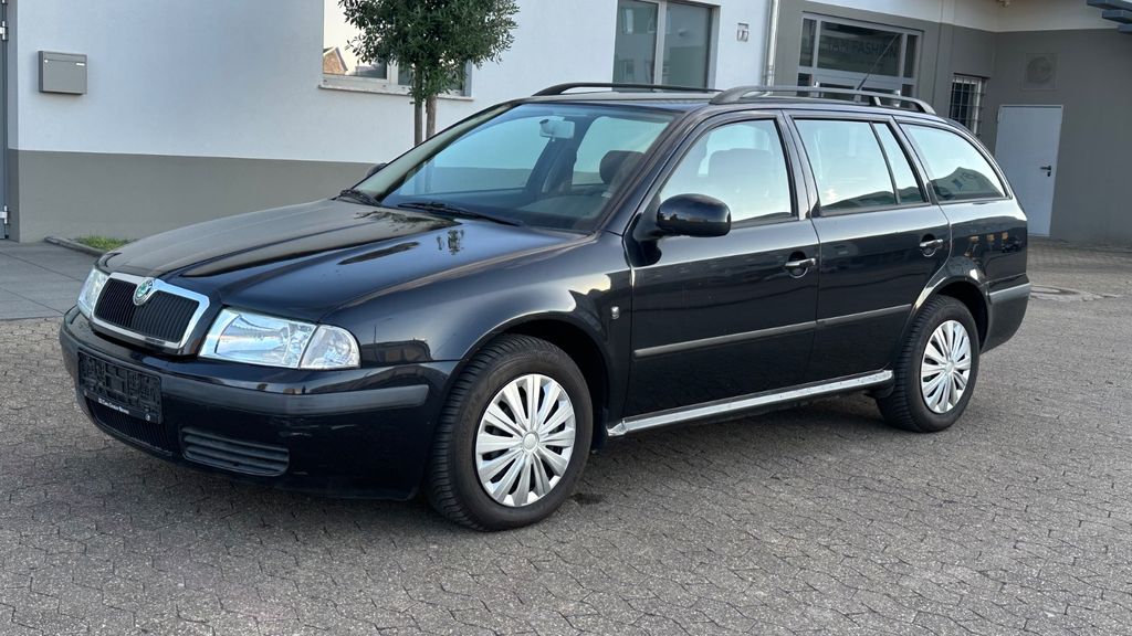 Skoda Octavia 1.6 Tour Combi Tüv Neu / 1.Hand