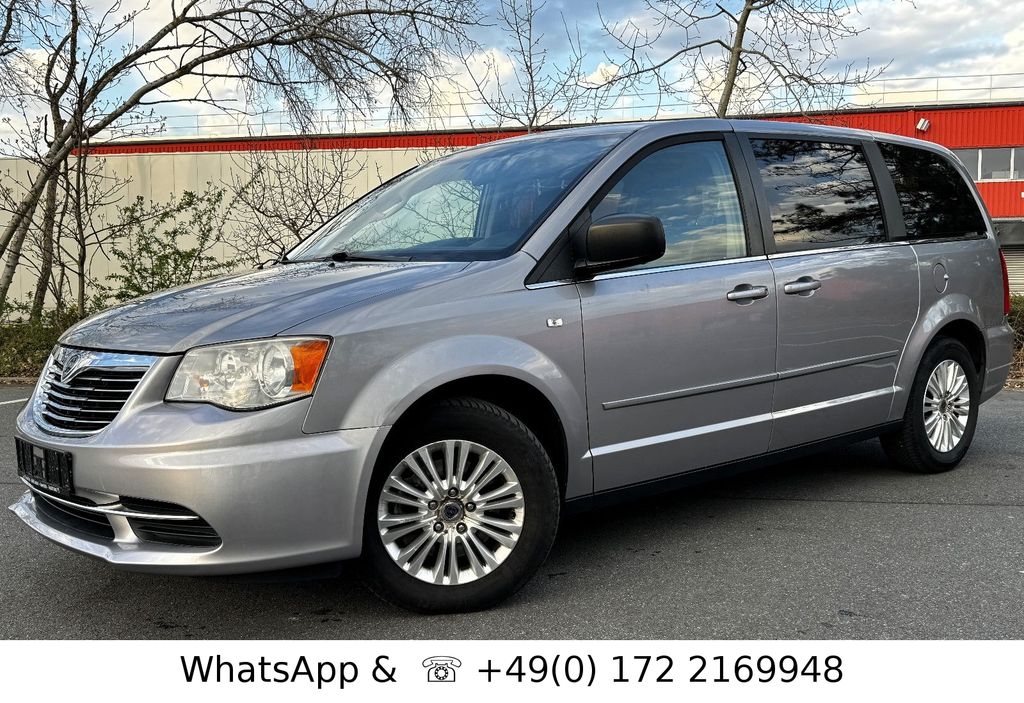 Bild des Angebotes Lancia Voyager 2,8 Silver *Leder*7Sitzer*LMF*AUTO*KLIMA