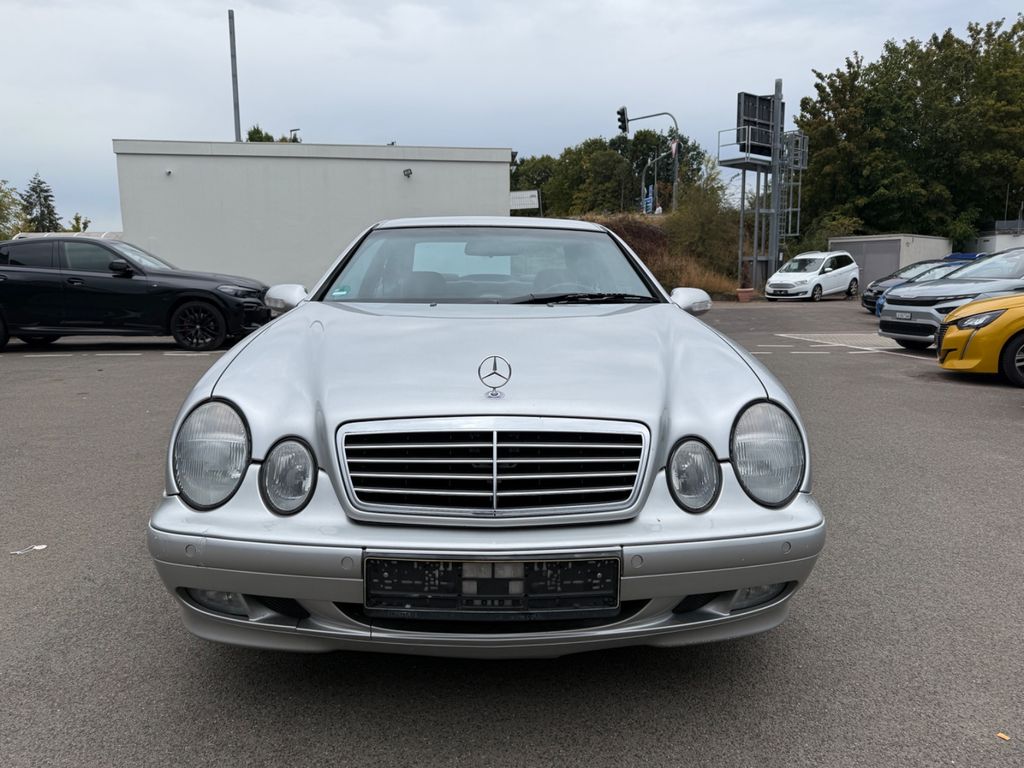 Bild des Angebotes Mercedes-Benz CLK 200 2.0i  KOMPRESSOR *Schiebedach,1.Hand*
