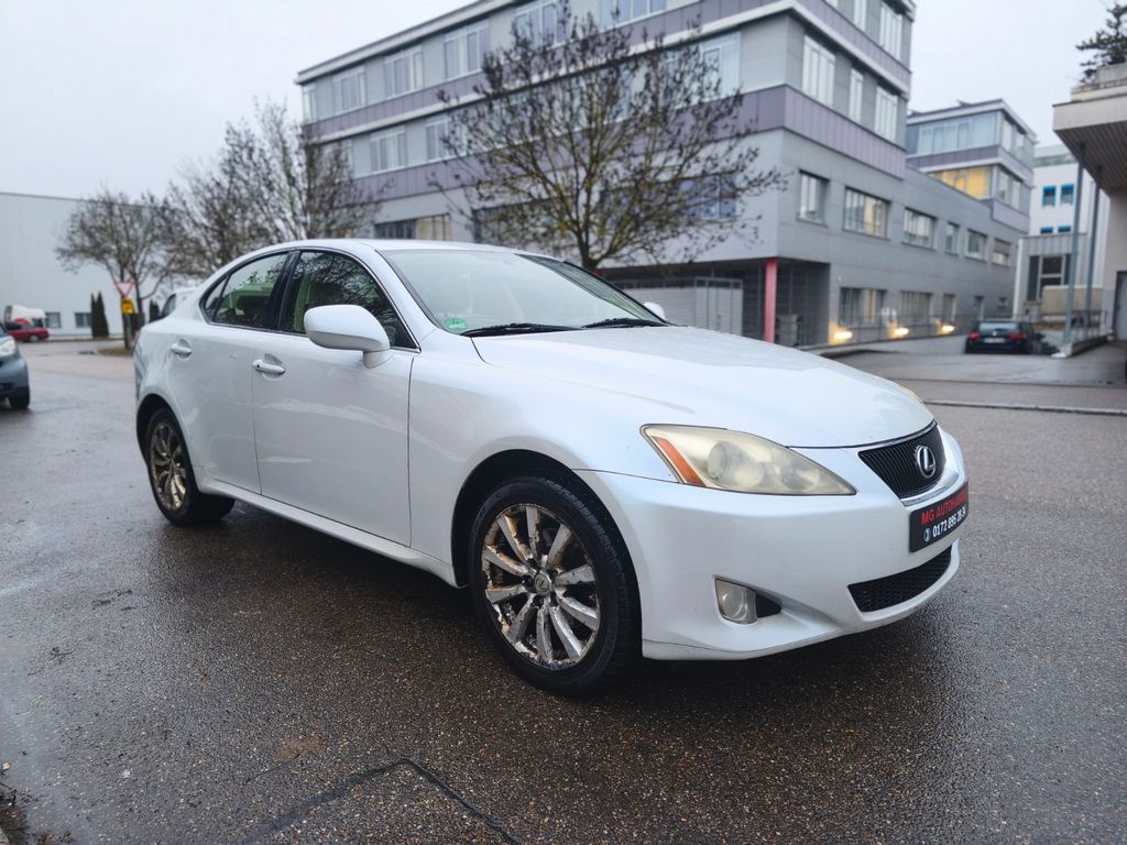 Bild des Angebotes Lexus IS 250 AWD *Leder*Xenon*Kamera*Schiebedach