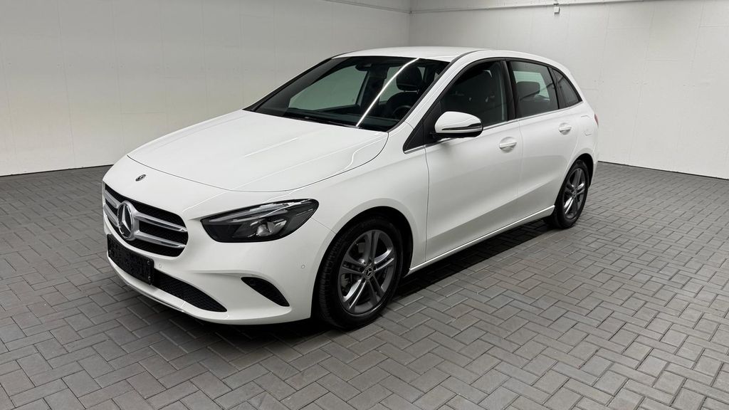Bild des Angebotes Mercedes-Benz B 180 Style LED/Navi/SHZ/Kam/Parkass./GRA/17-LM