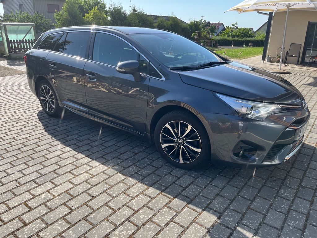 Toyota Avensis 1,8-l.Team D T. Top Zustand unfallfrei