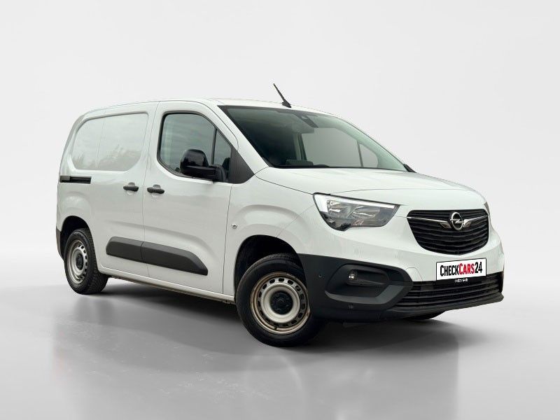 Bild des Angebotes Opel Combo Kasten. 1.2 Turbo/NAVI/RFK/PDC/TOTWINKEL