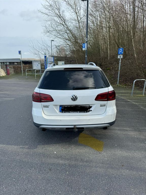 Bild des Angebotes Volkswagen Passat Alltrack 2.0 TDI DSG 4MOT 130kW Alltr...