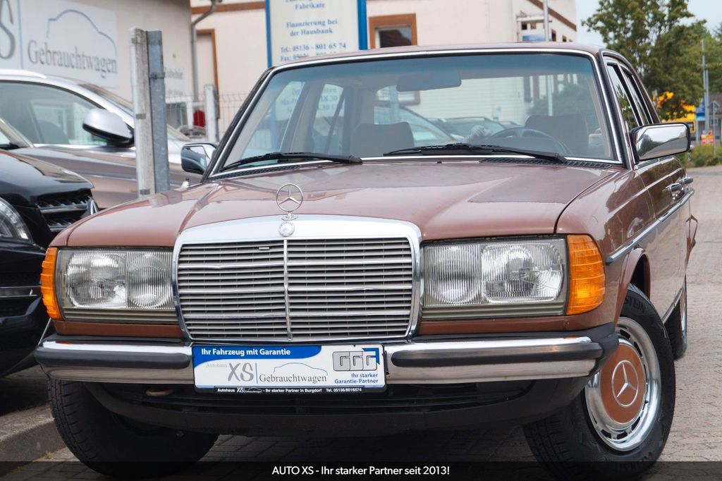 Bild des Angebotes Mercedes-Benz 240D Limousine W123 +Oldtimer+H-Zulassung+