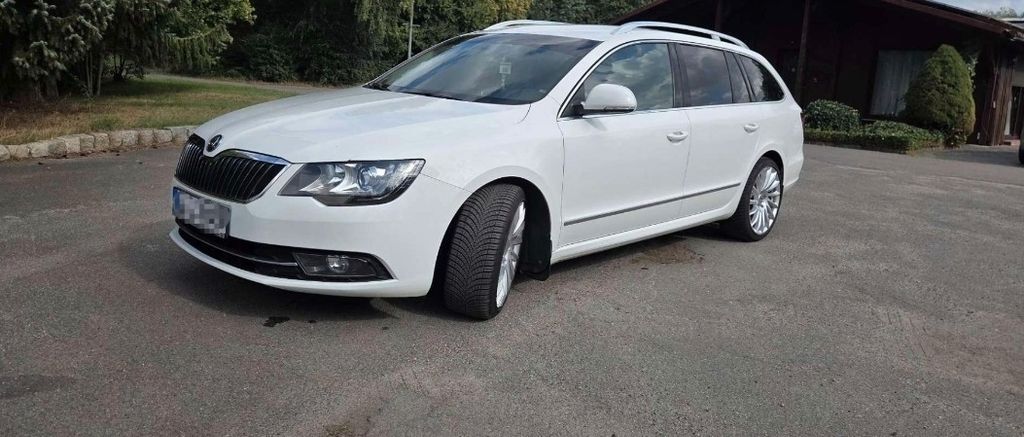 Bild des Angebotes Skoda Superb 2.0 TDI 125kW Green tec Elegance Comb...