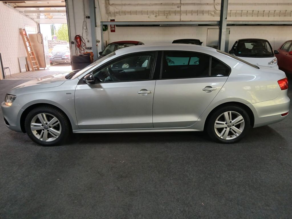 Bild des Angebotes Volkswagen Jetta VI Match NAVI LM T .LED