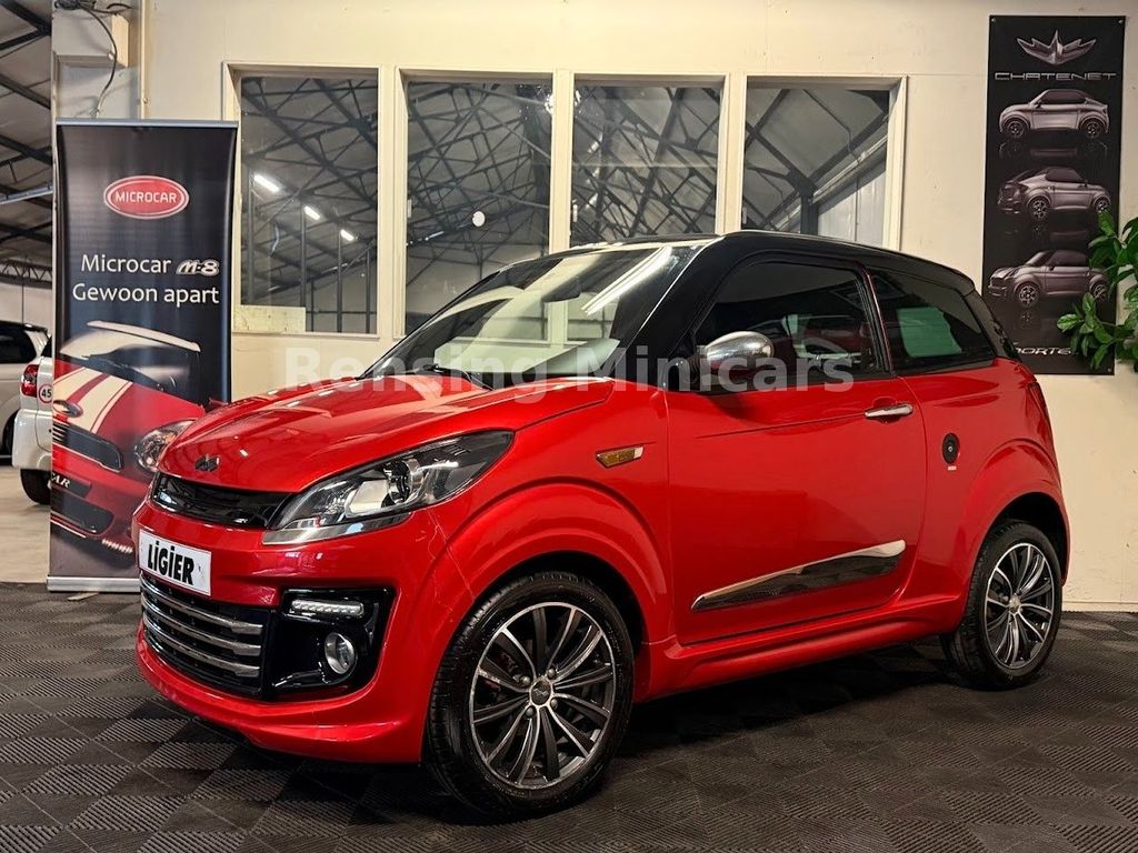 Bild des Angebotes Ligier JS50L LONG Red on Black Mopedauto Microcar 45 KM