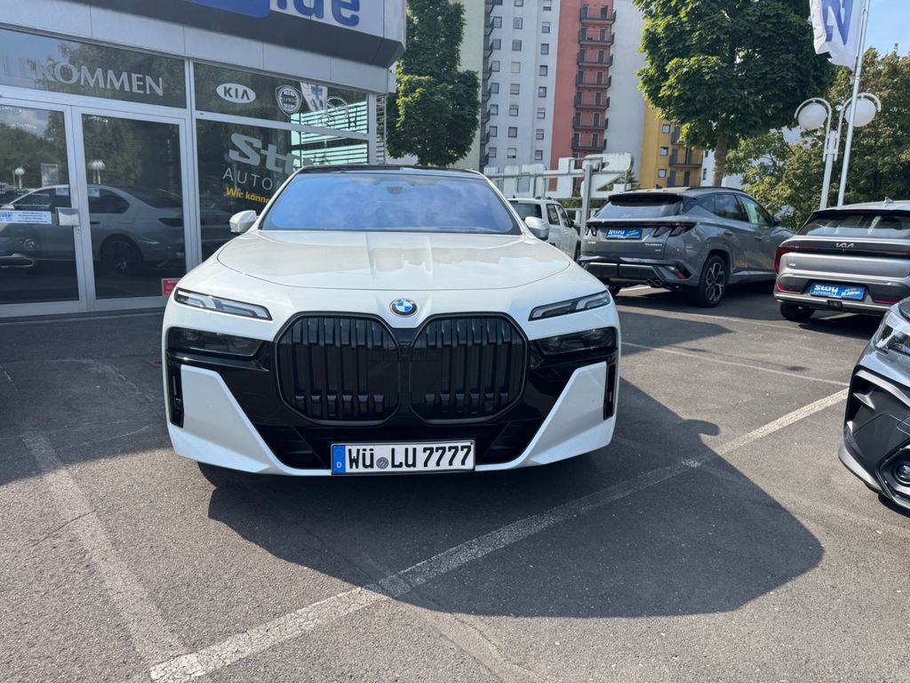 Bild des Angebotes BMW 740 d xDrive M Sport PRODUKION 2026 VOLL TV