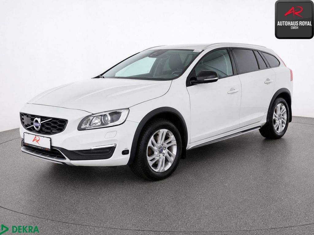Bild des Angebotes Volvo V60 Cross Country D3 TOTWINKEL,SPURHALTE,SITZHZ