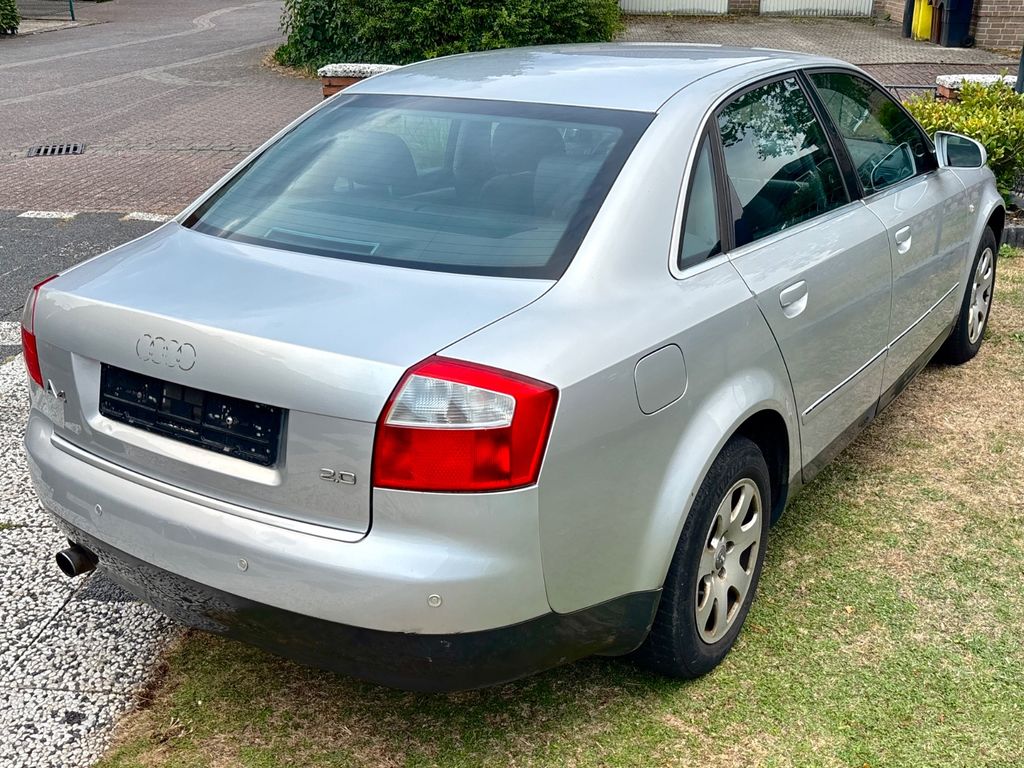 Bild des Angebotes Audi A4 2.0 -