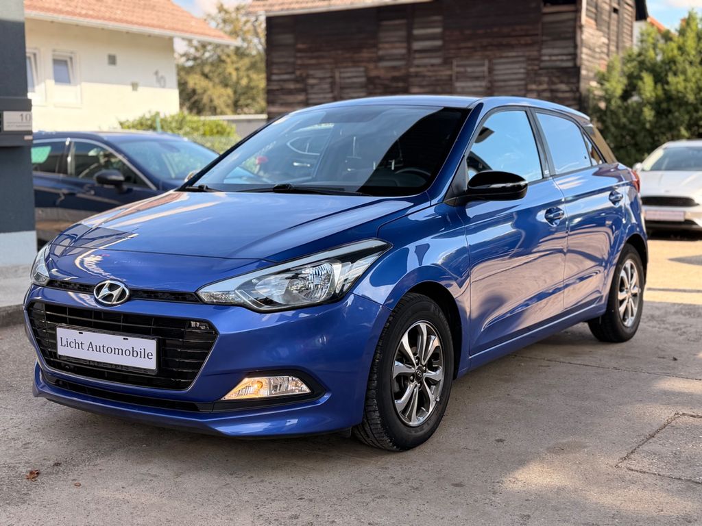 Bild des Angebotes Hyundai i20 Passion active/ 1.Hand/SHZ/KLIMA/MFL