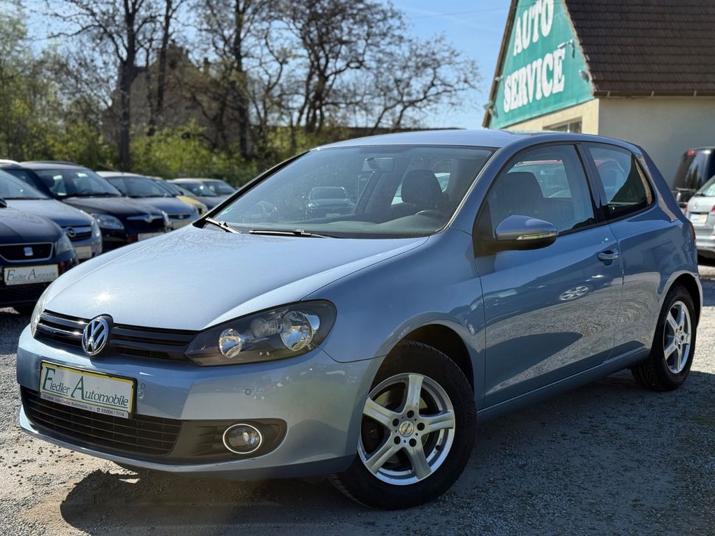 Bild des Angebotes Volkswagen Golf VI Comfortline /KLIMAAUT/SITZHZG/82.000KM/