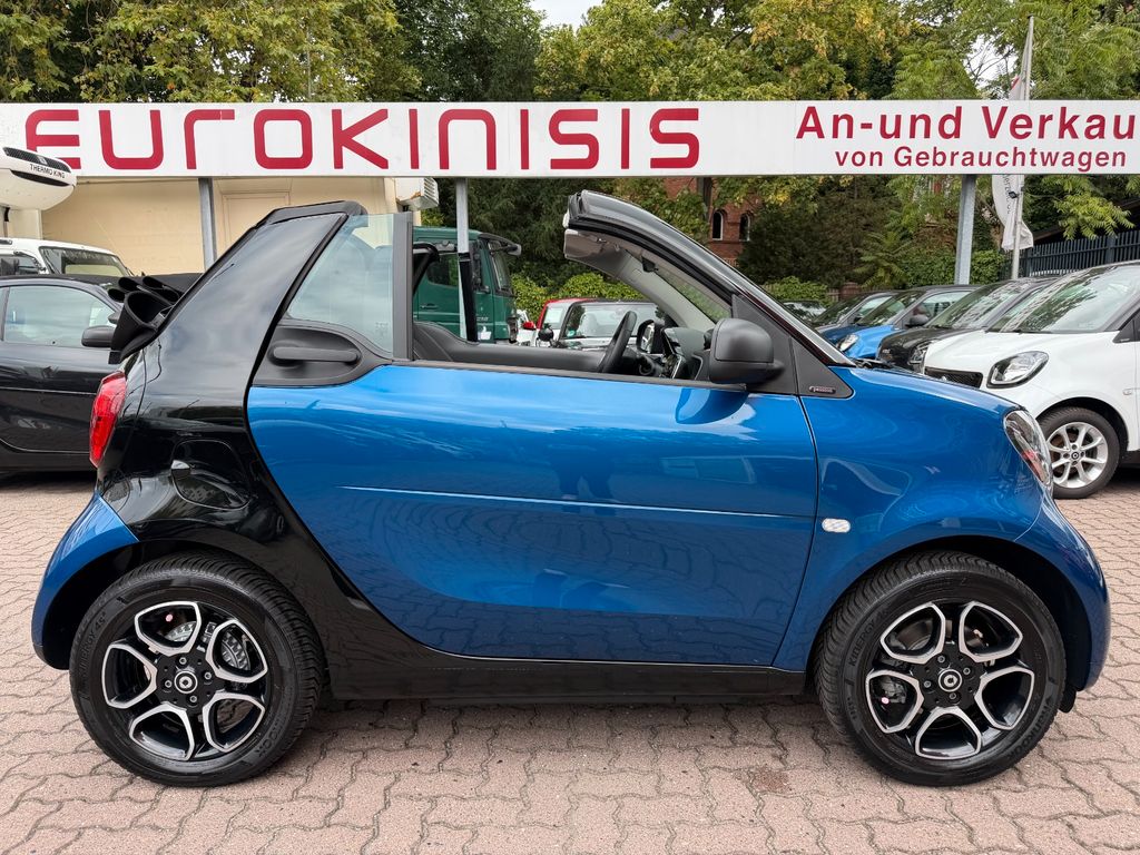 Bild des Angebotes Smart fortwo cabrio TWIN passion *LED*SHZ*NUR 2 Tkm*