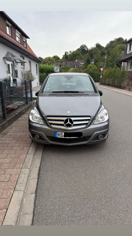 Bild des Angebotes Mercedes-Benz B 170 Bj Dez. 2008 Benzin TÜV neu