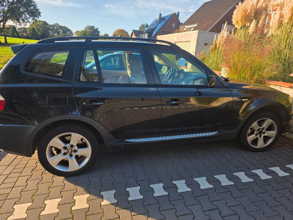 Bild des Angebotes BMW X3 3.0i -