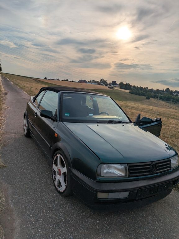 Volkswagen 3erGolf Cabrio, Motor läuft,für Bastler geeignet