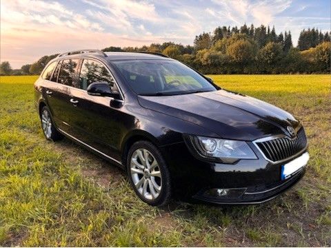 Skoda Superb 2.0 TDI Green tec DSG Exclusive Combi...