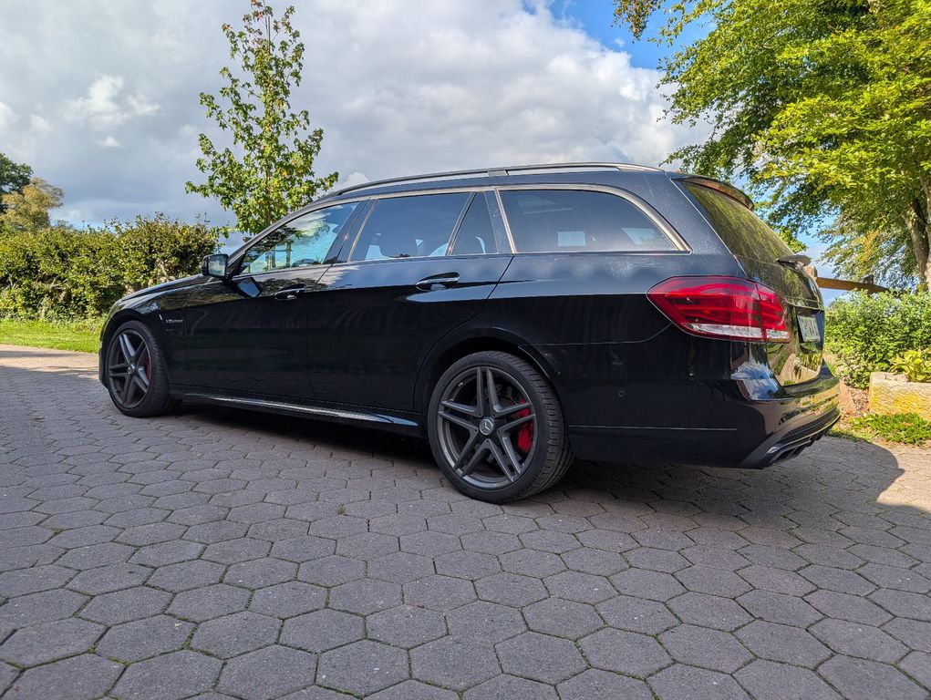 Bild des Angebotes Mercedes-Benz E 63 AMG E 63 T 4MATIC Avantgarde