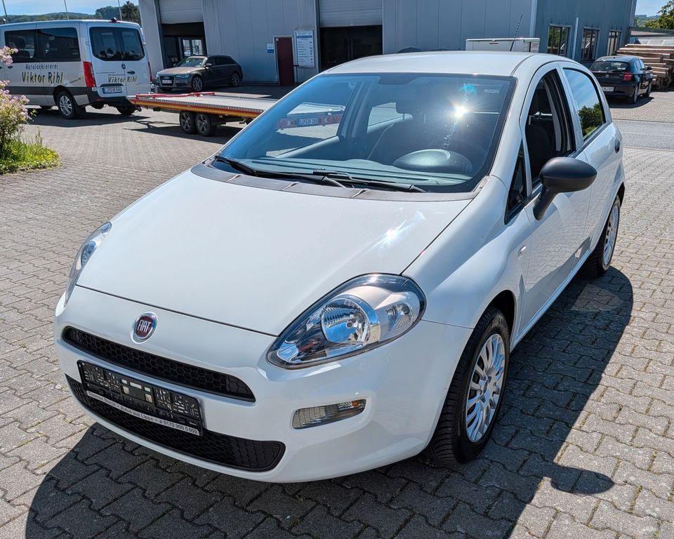 Bild des Angebotes Fiat Punto, Klimaanlage, wenig Kilometer