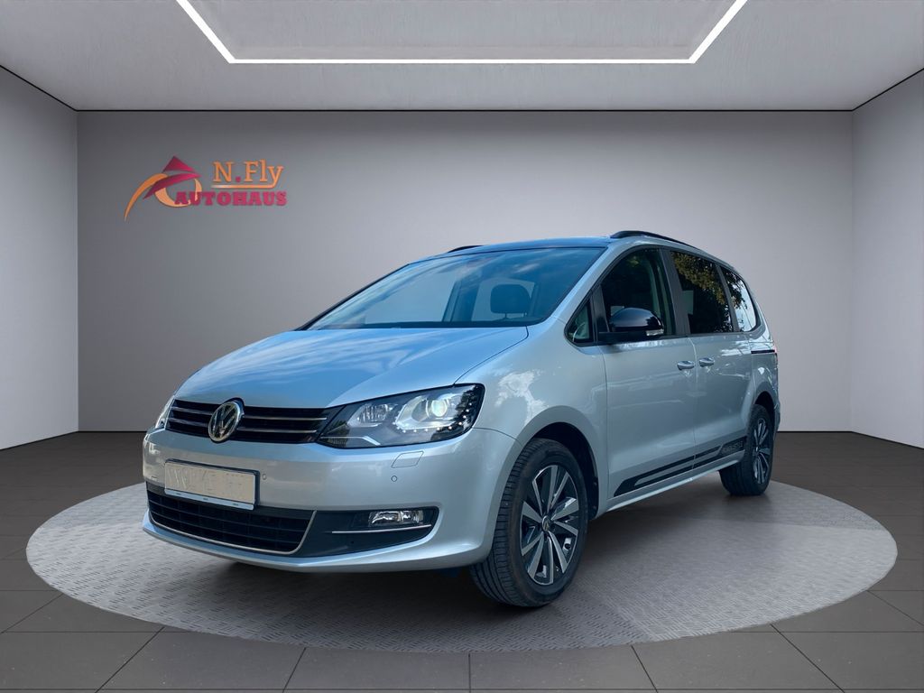 Bild des Angebotes Volkswagen SharanHighlineBlackStyle*Leder*ACC*Ahk*Xenon*Nav