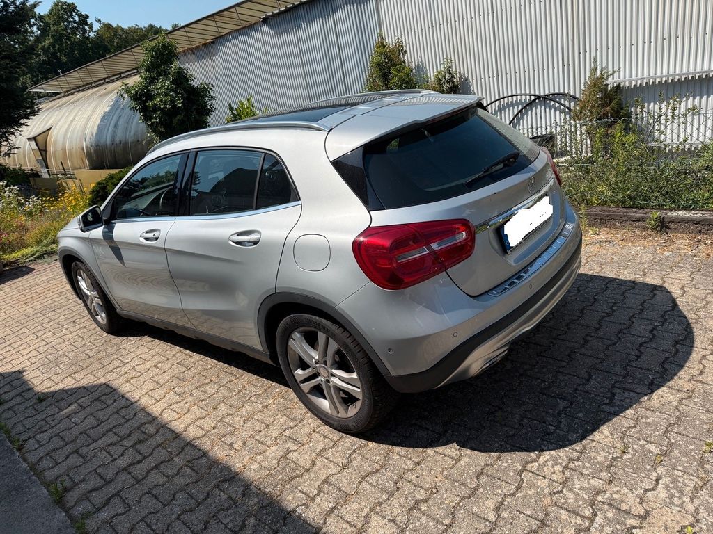 Bild des Angebotes Mercedes-Benz GLA 200 7G DCT Urban