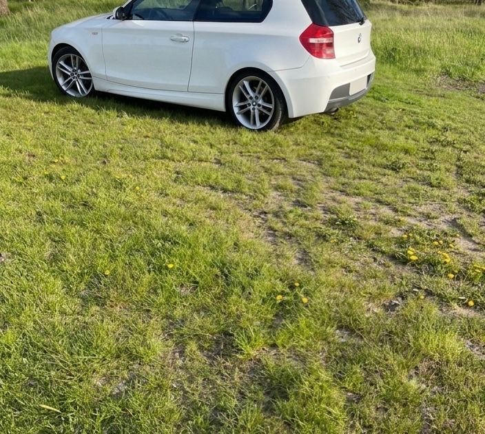 Bild des Angebotes BMW 116d dreitürig (E81 Facelift) in Alpinweiß III