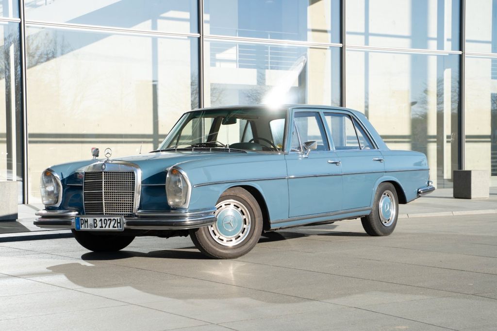 Bild des Angebotes Mercedes-Benz 280 SE mit Klima Servo Schiebedach