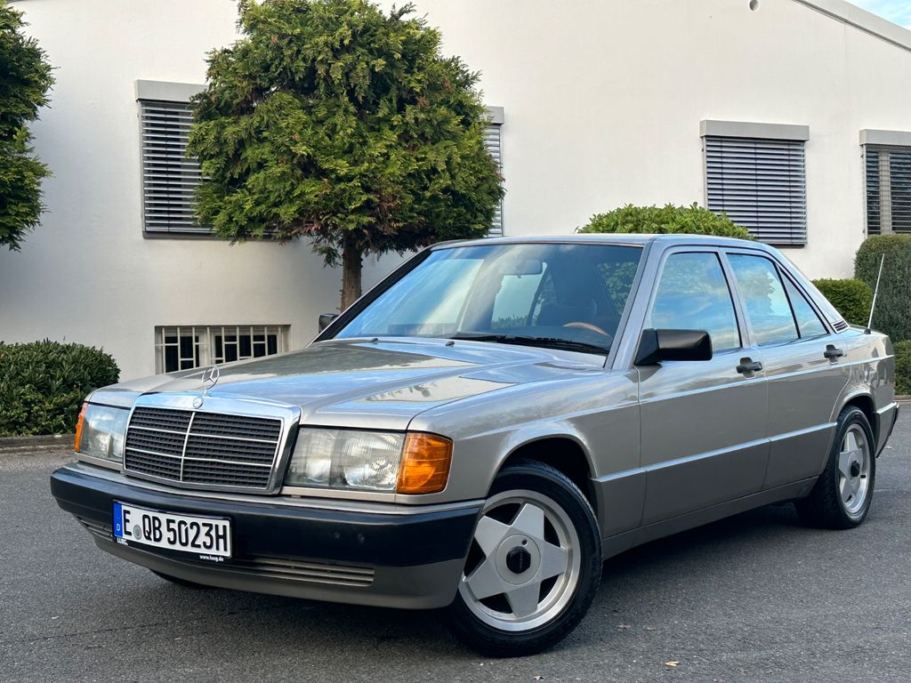 Bild des Angebotes Mercedes-Benz 190D 2.5*CHMPAGNER FARBE*BRAUNE-VELOURS