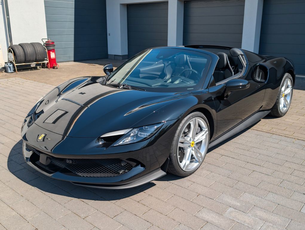 Bild des Angebotes Ferrari 296 GTS/LIFT/LED Carbon Lenkrad / Racing Sitze