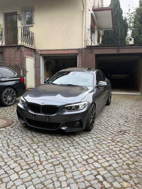 Bild des Angebotes BMW 220i Coupé M Sport M Sport