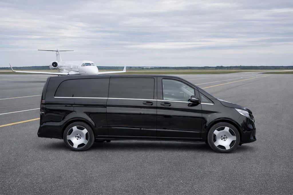 Bild des Angebotes Mercedes-Benz V 300 V -Klasse LUXURY VIP 4MATIC AVANTGARDE