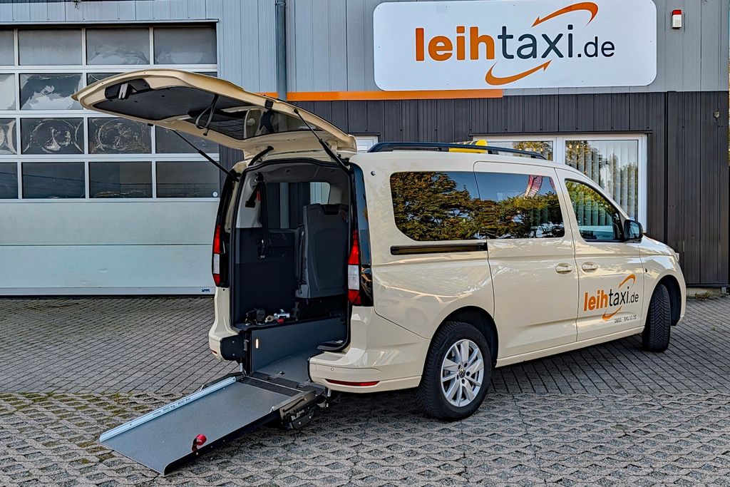 Bild des Angebotes Volkswagen Caddy Maxi AMF-Rollstuhl Taxi TSE DSG LED 7-S.