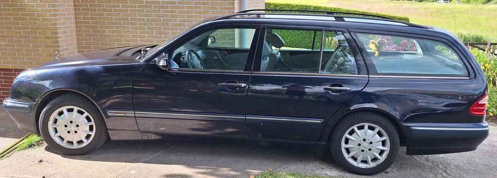 Bild des Angebotes Mercedes-Benz 240T Schaltgetriebe