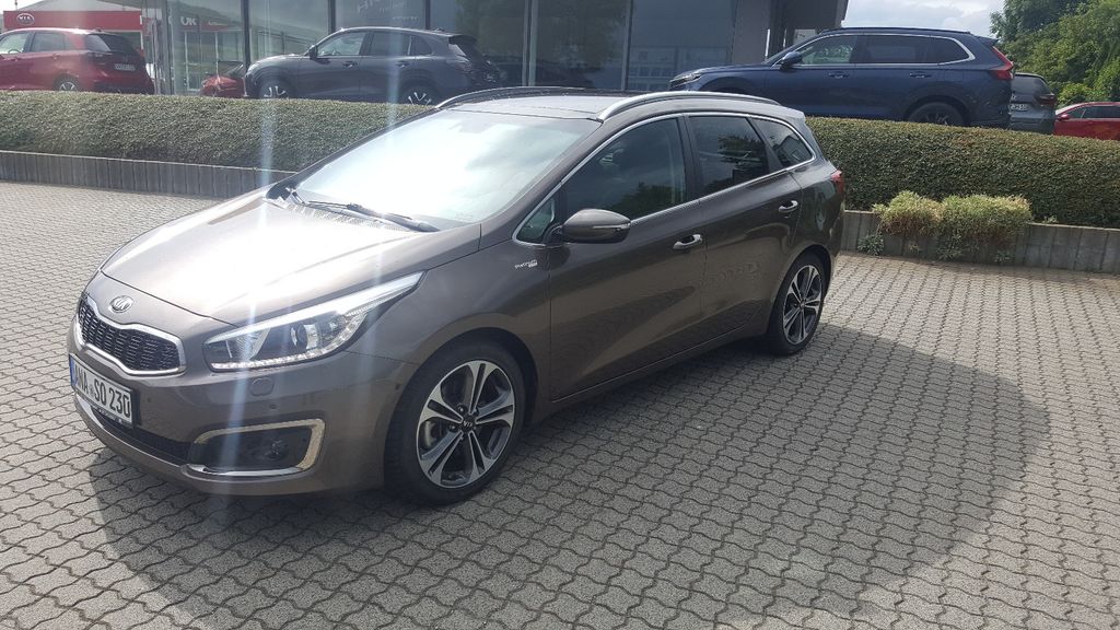 Bild des Angebotes Kia Ceed SW 1.6 Platinum LEDER DACH NAVI BI-XENON